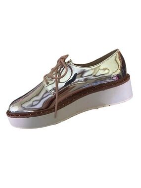 Chinese Laundry Sneaker Size 6  Mirrored Oxford Lace Up Platform